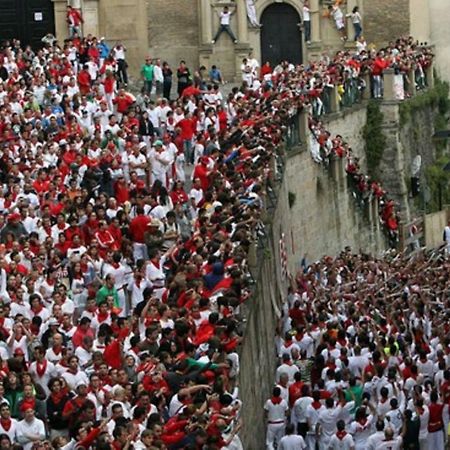 El Hogar de San Fermín Apartamento Pamplona Exterior foto